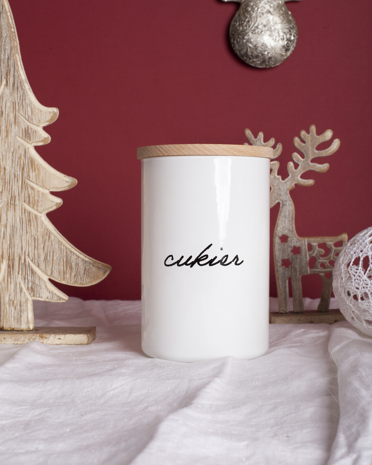 Bialy-pojemnik-cukier-z-czarnym-napisem-w-wersji-swiatecznej.jpg 23ccc1d1302cf42422df6841b0bce29f