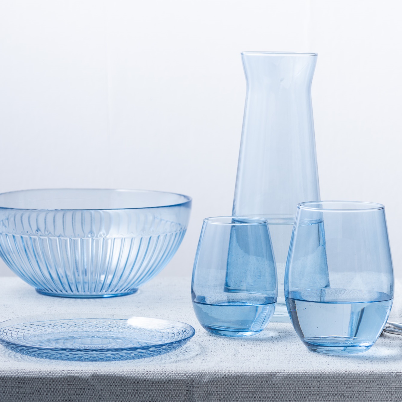 Zestaw-niebieskiego-szkla-transparentnego.jpg 69f5efce2d543a286479a7681ad3c0ef