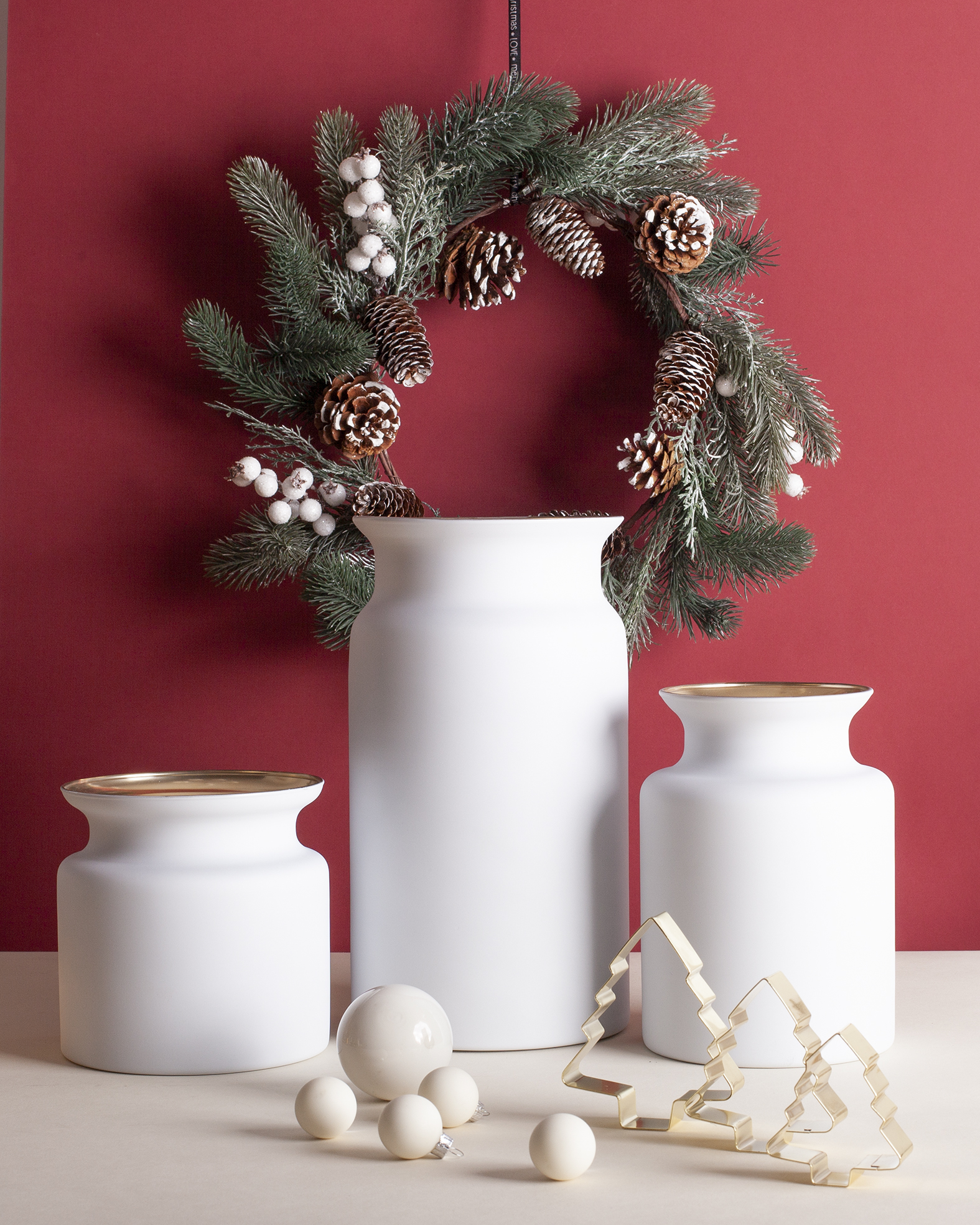 Zestaw-wazonow-sloi-bialo-zlotych-w-wersji-swiatecznej.jpg b69f0af9a87bfe165bcab912fd6d9182